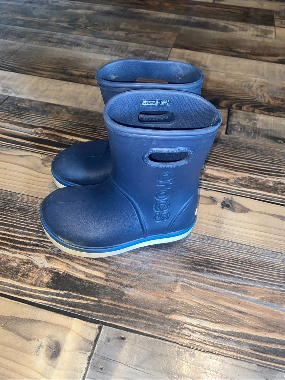 CROCS Kids Navy Blue Rain Boots with Light Blue Trim size 9C